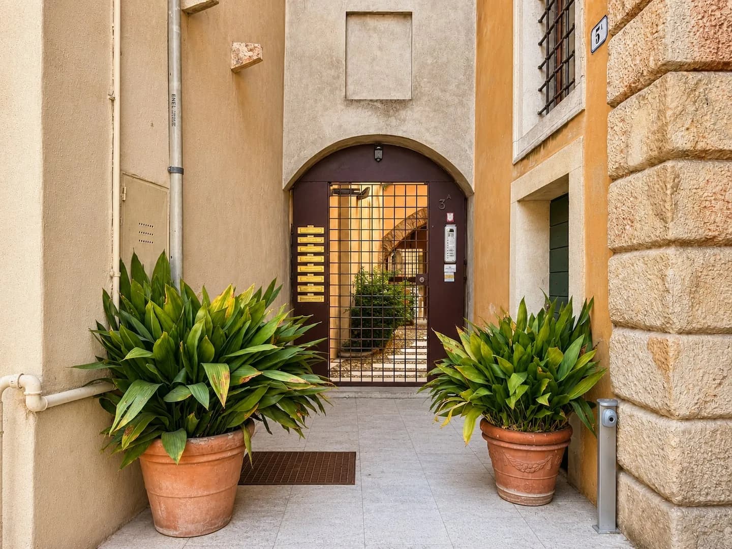 L'ingresso